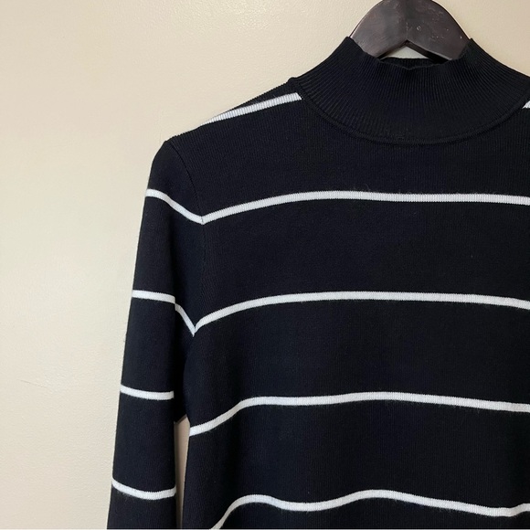 Cable & Gage Tunic Length Mock Neck Sweater - Black and White Stripe - Picture 4 of 12